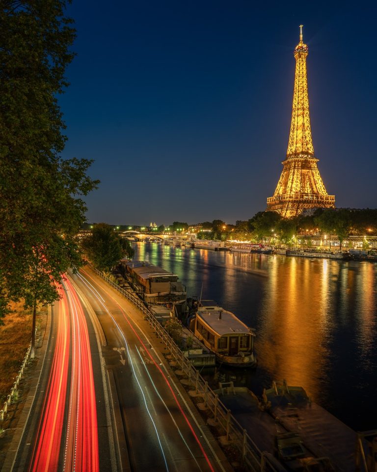 paris-6384758_1280