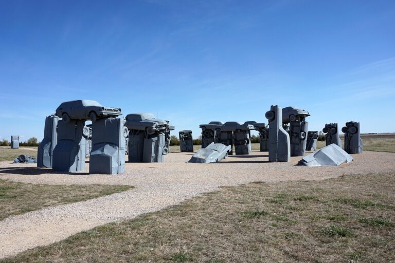 carhenge-4572353_1280